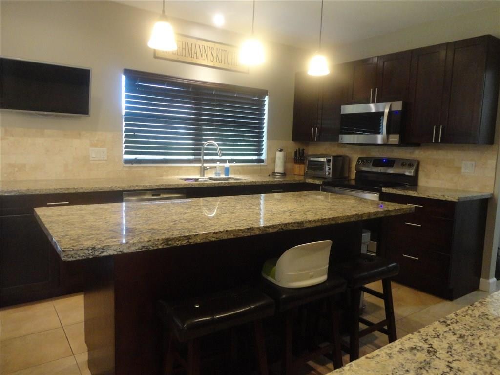Coopers Grove 144-31 B - Residential