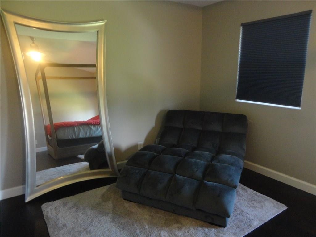 Coopers Grove 144-31 B - Residential