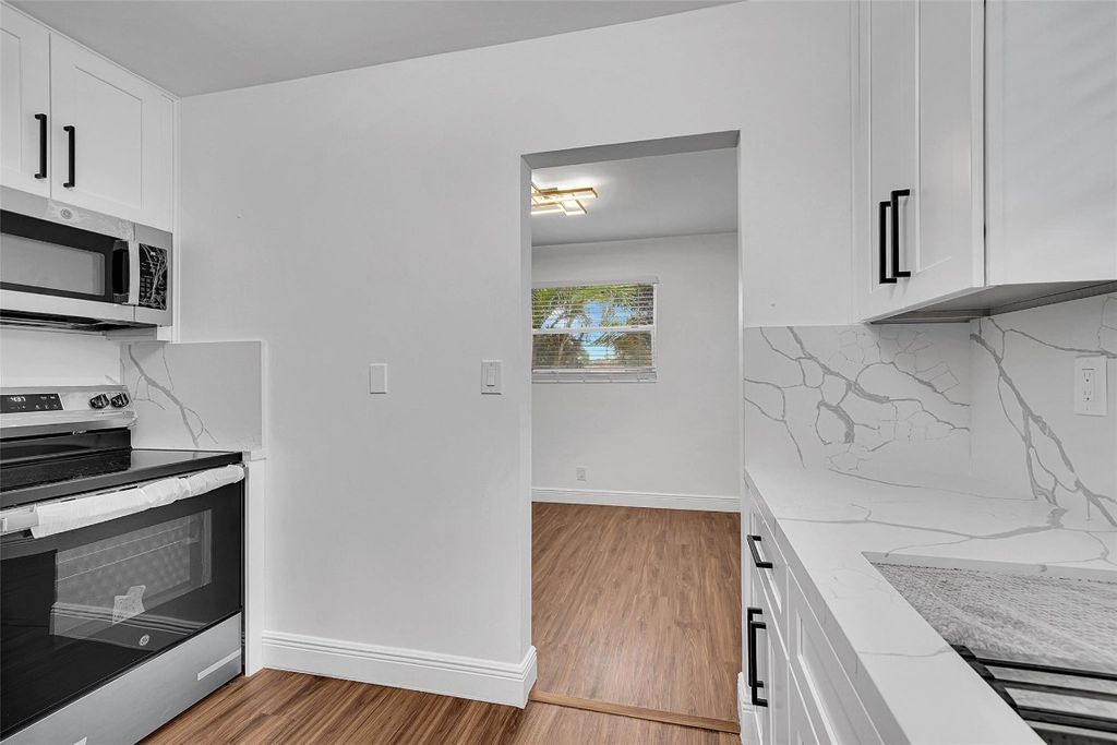 Photo of 420 SW 27th Terrace, Fort Lauderdale, FL 33312 (MLS # F10523163)