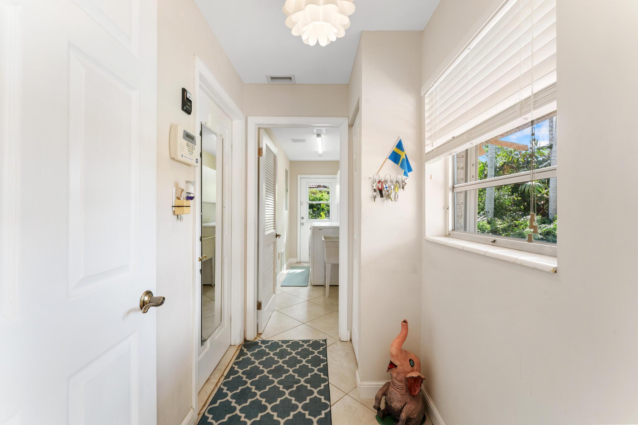 LAKE CLARKE WATERWAY ESTA - Residential