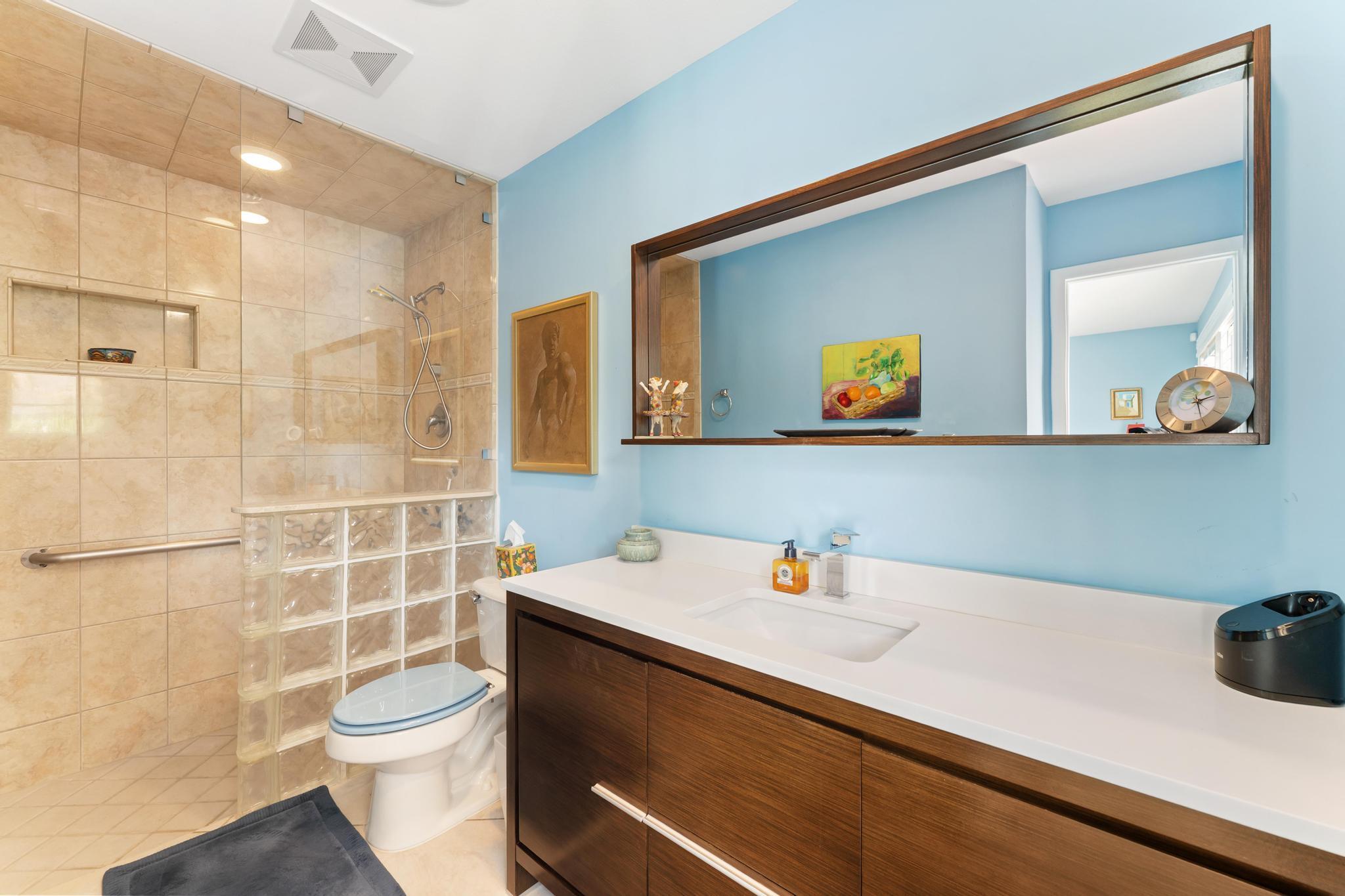 LAKE CLARKE WATERWAY ESTA - Residential