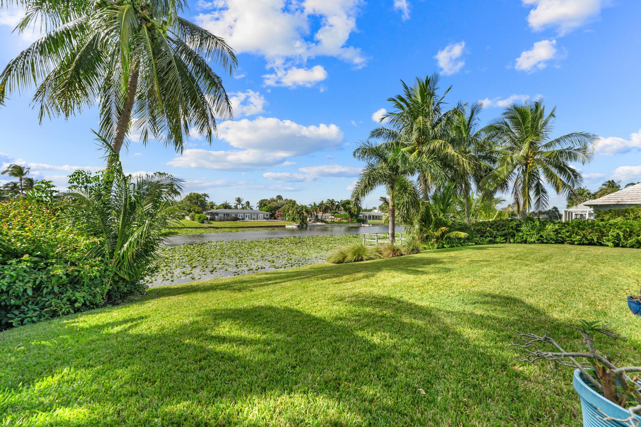 LAKE CLARKE WATERWAY ESTA - Residential