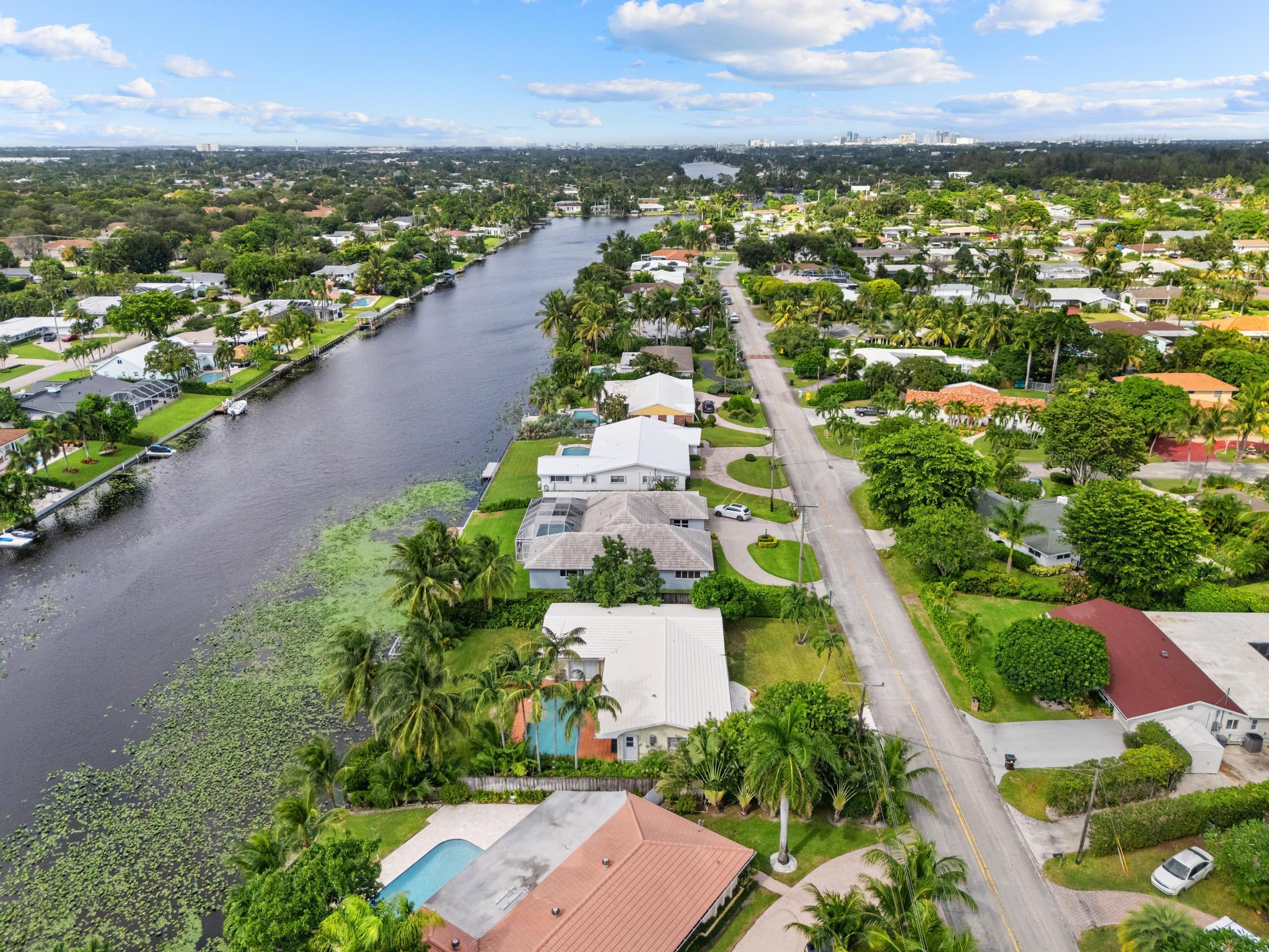 LAKE CLARKE WATERWAY ESTA - Residential