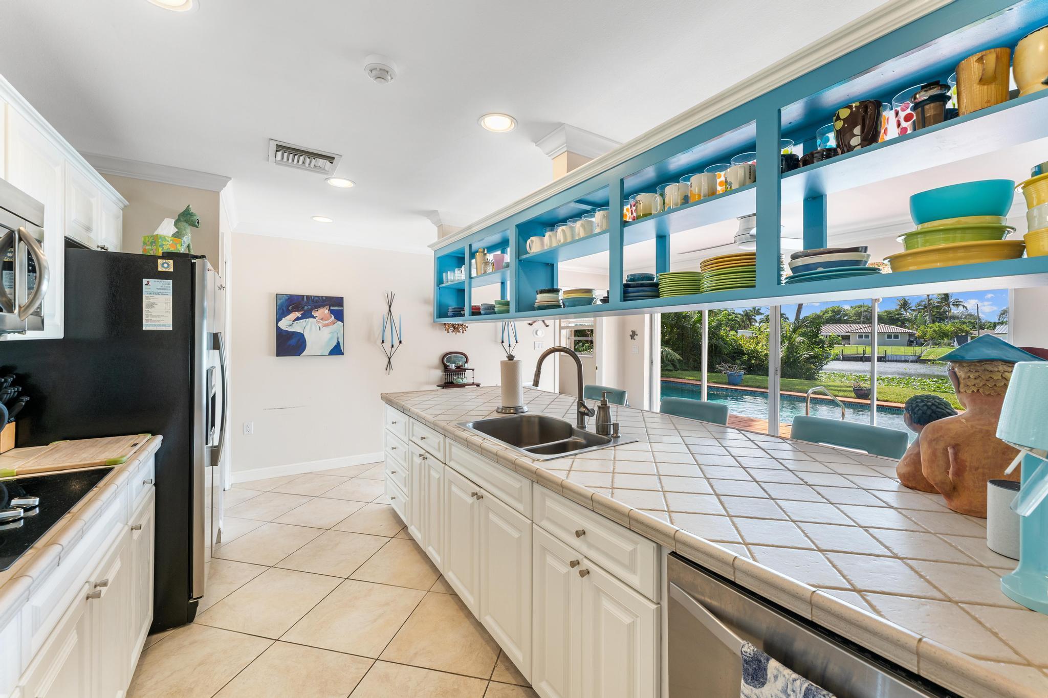 LAKE CLARKE WATERWAY ESTA - Residential