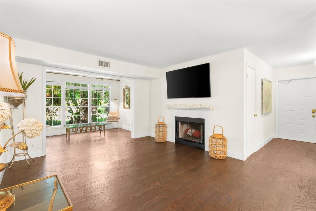 Photo of 5063 Heatherhill Lane #70, Boca Raton, FL 33486 (MLS # R11086400)