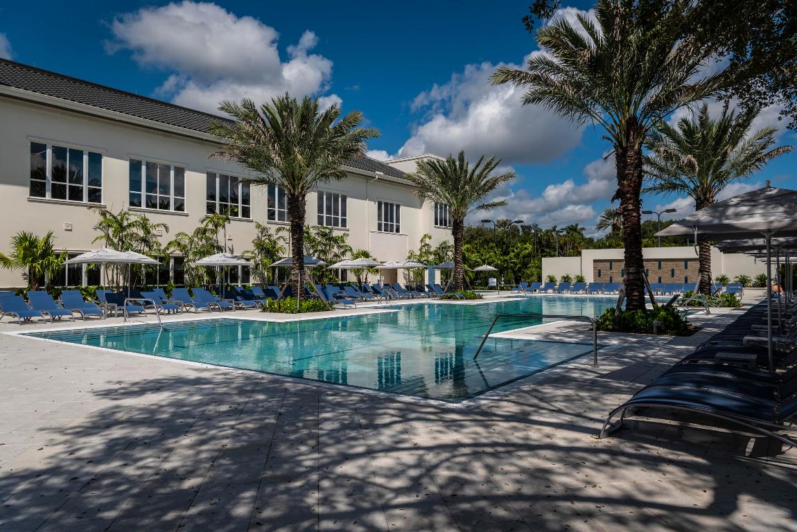 Mizner Country Club - Residential