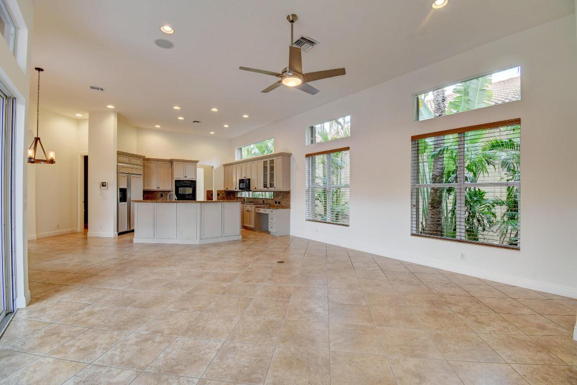 Mizner Country Club - Residential