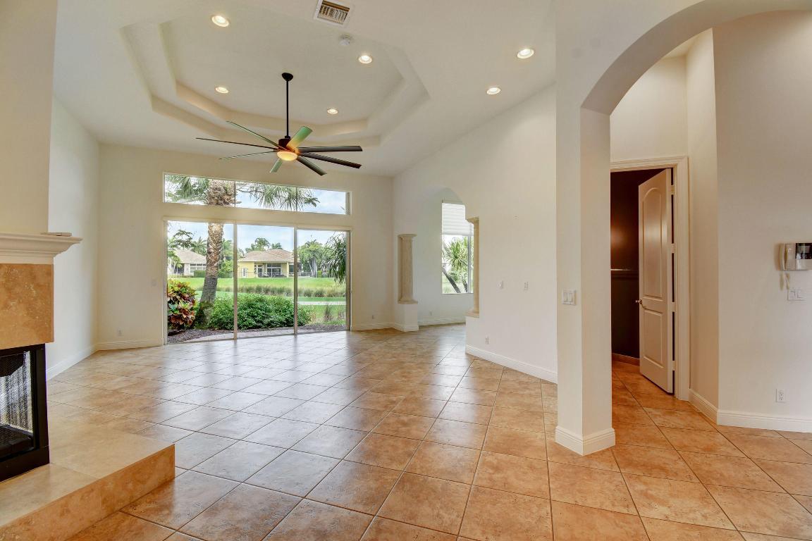 Mizner Country Club - Residential