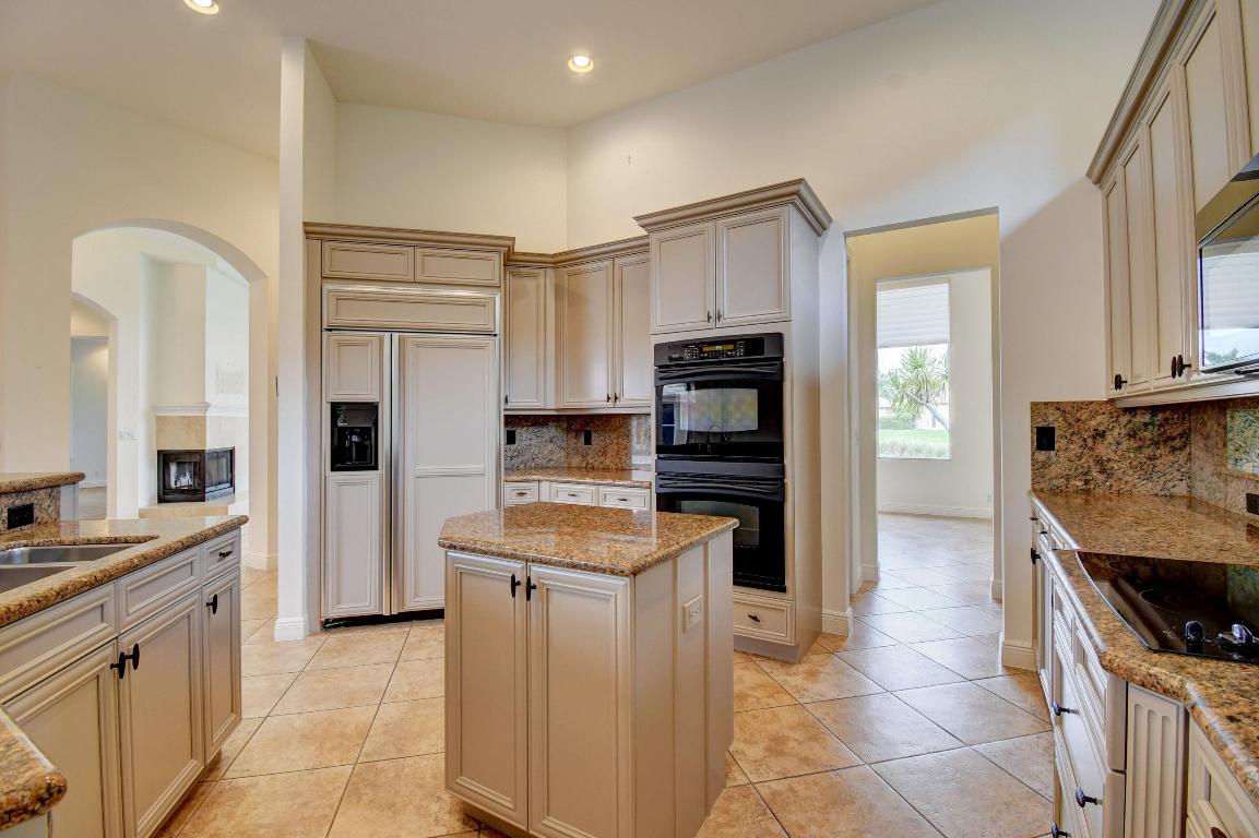 Mizner Country Club - Residential