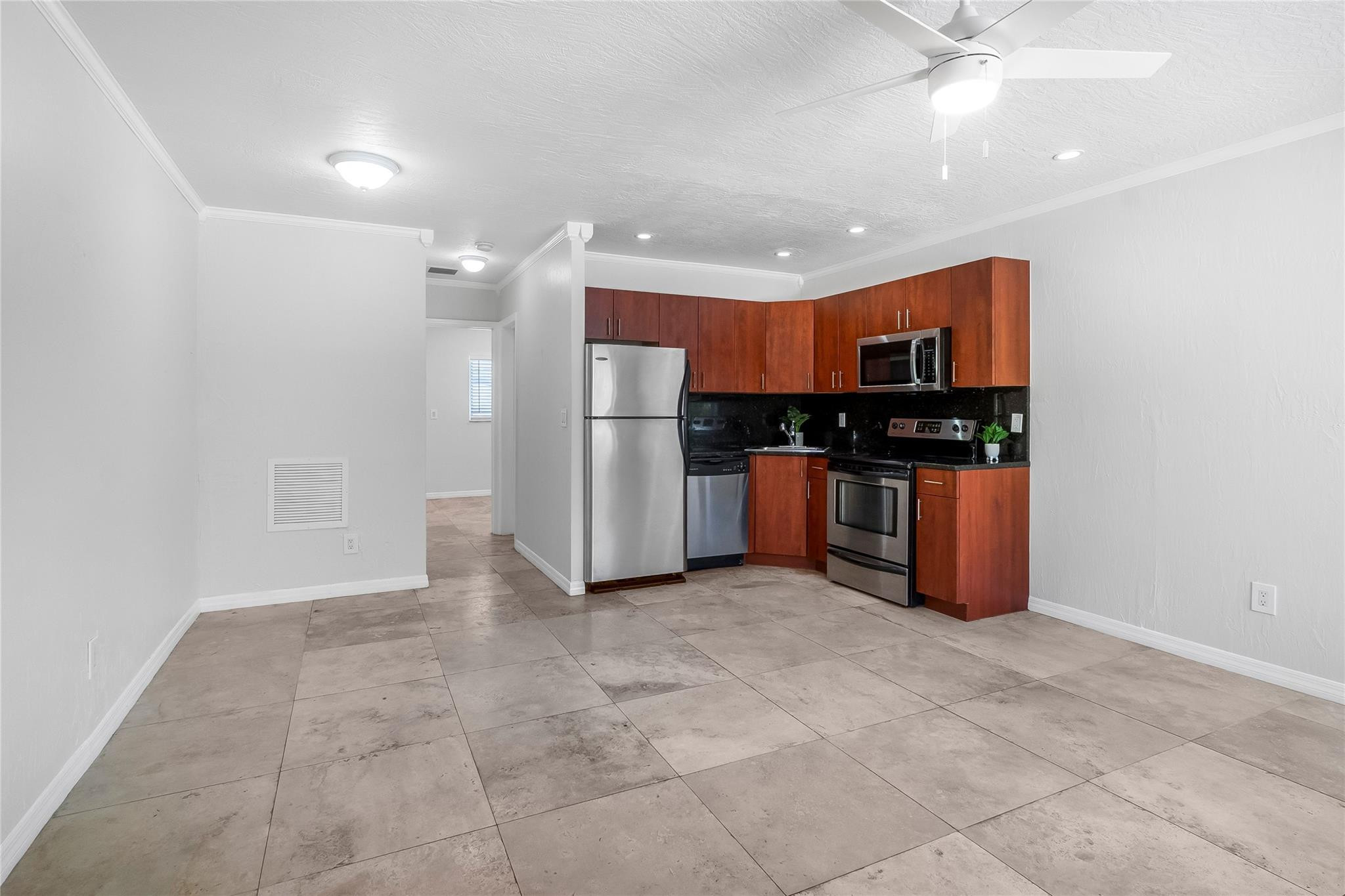 Lucaya Condo - Residential Lease