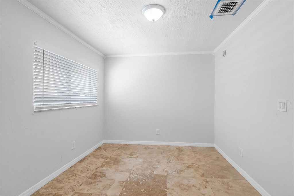 Photo of 1872 NE 46th Street #D9, Fort Lauderdale, FL 33308 (MLS # F10497911)