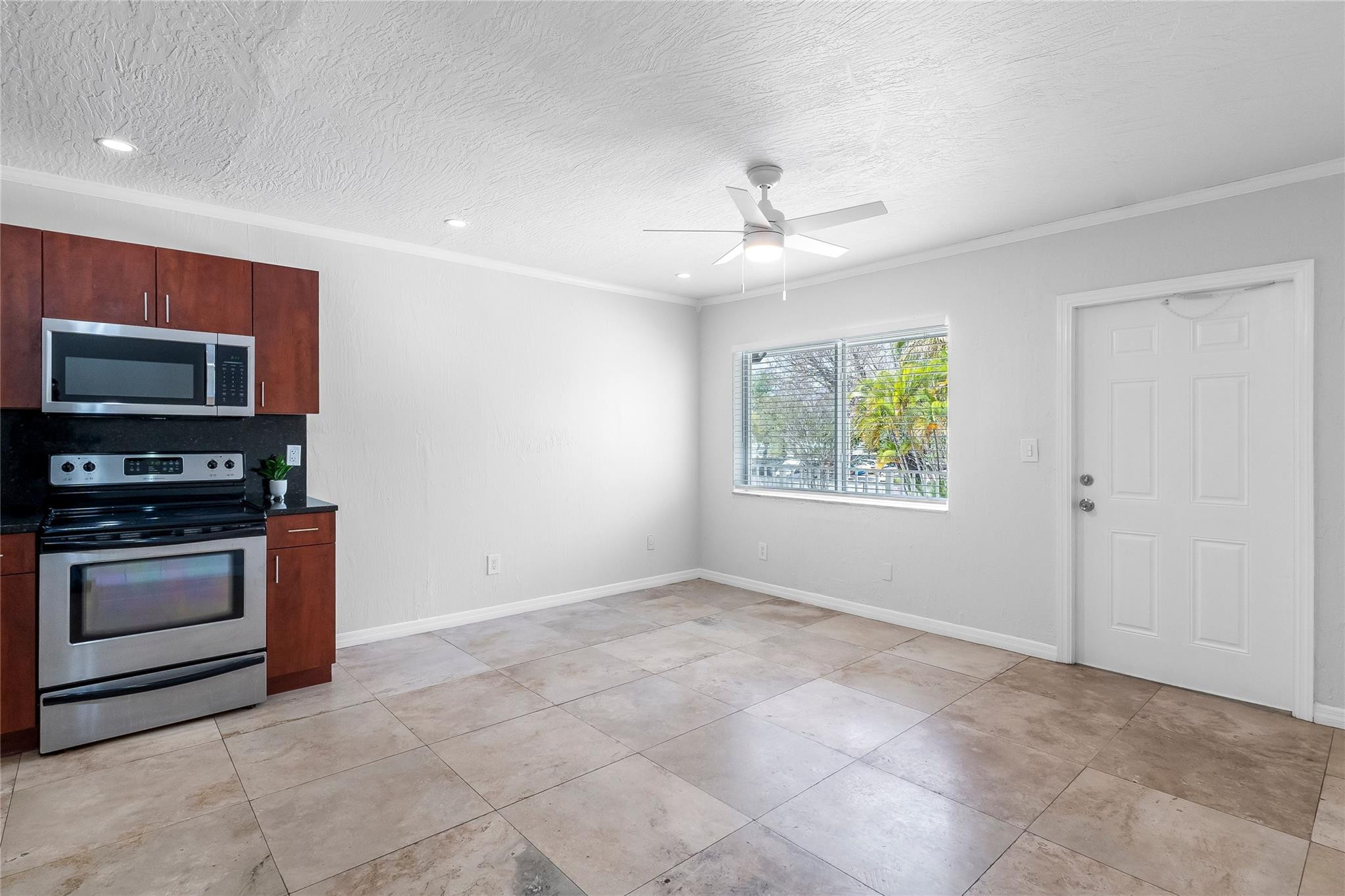 Lucaya Condo - Residential Lease