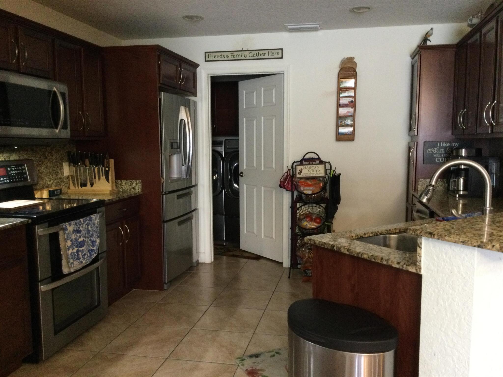 Spanish Lakes One Leaseho - Residential