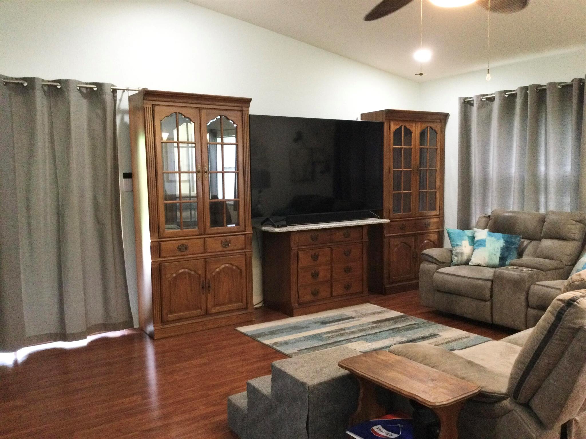 Spanish Lakes One Leaseho - Residential