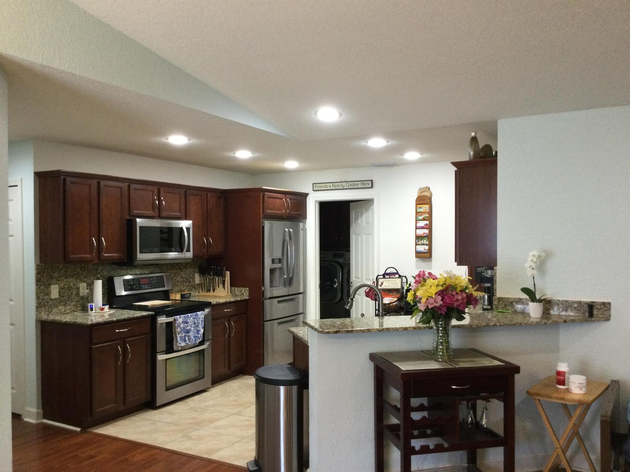 Spanish Lakes One Leaseho - Residential