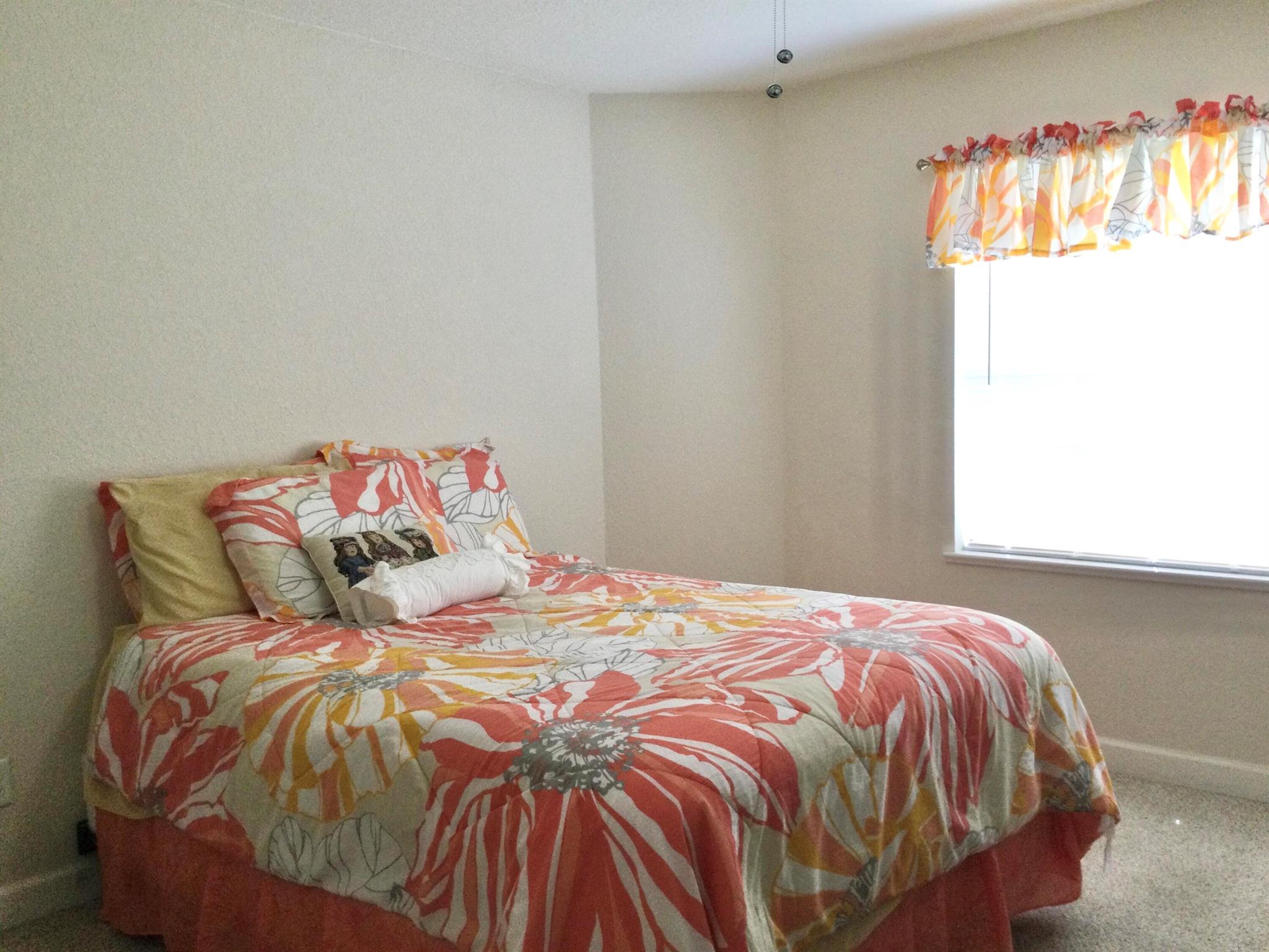 Spanish Lakes One Leaseho - Residential