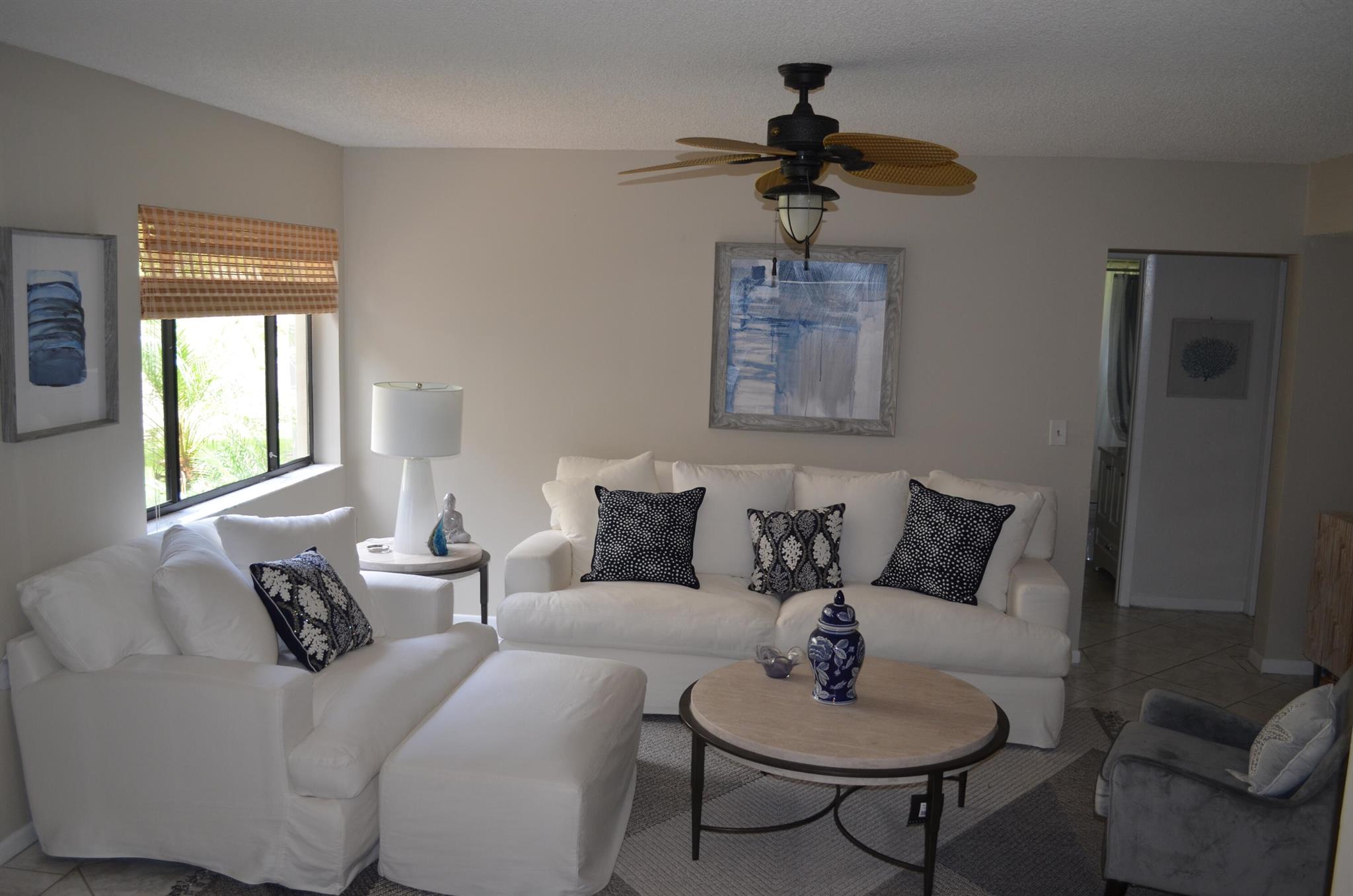 EVERGREEN CONDO - Residential