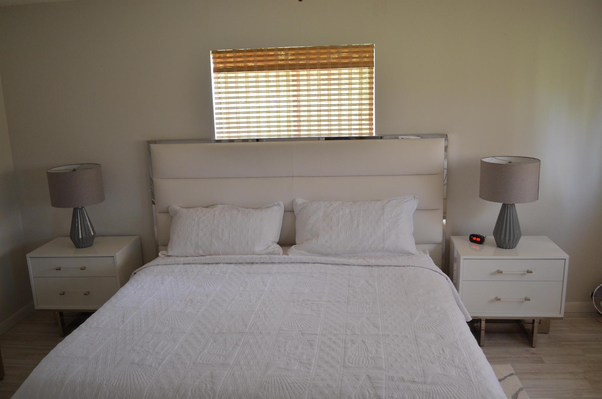 EVERGREEN CONDO - Residential