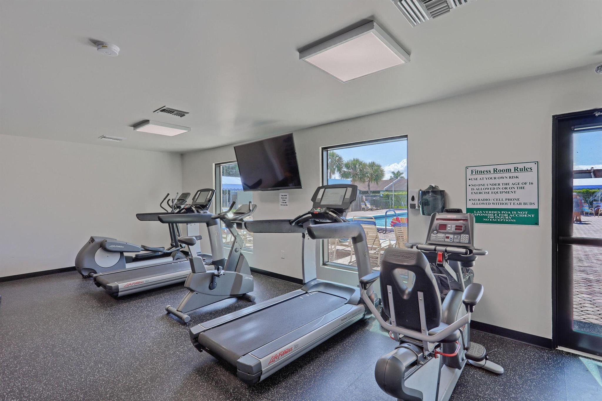 EVERGREEN CONDO - Residential