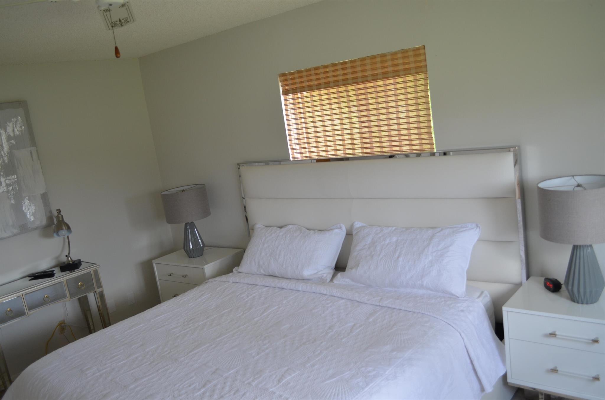 EVERGREEN CONDO - Residential