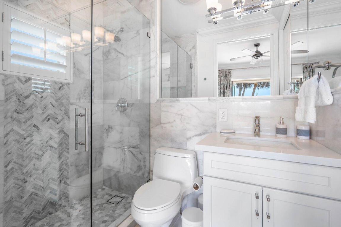 SAILFISH POINT - Residential