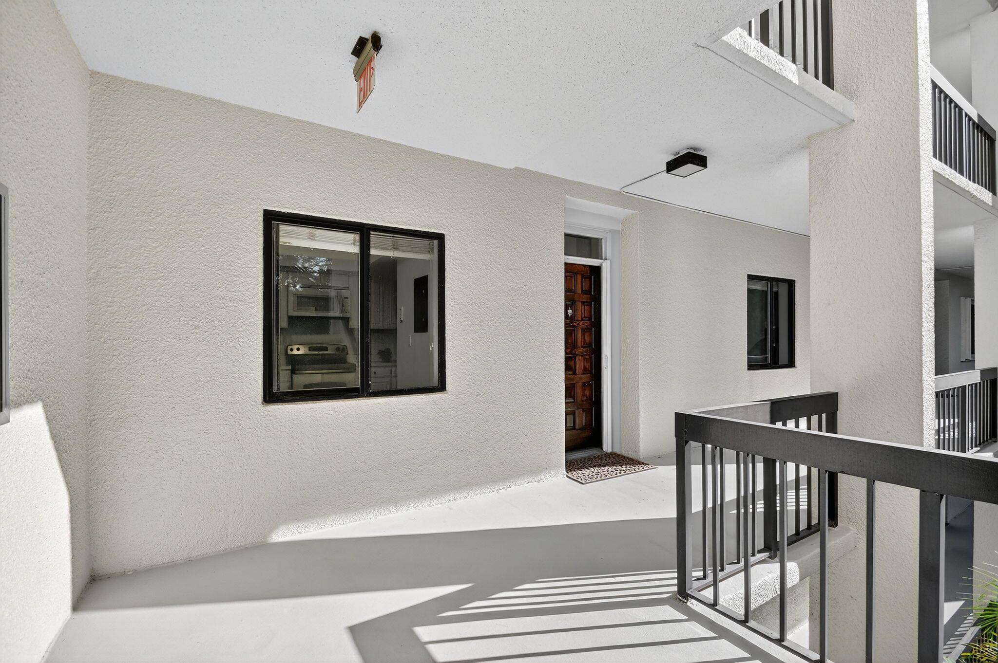 2500 Presidential Way 302