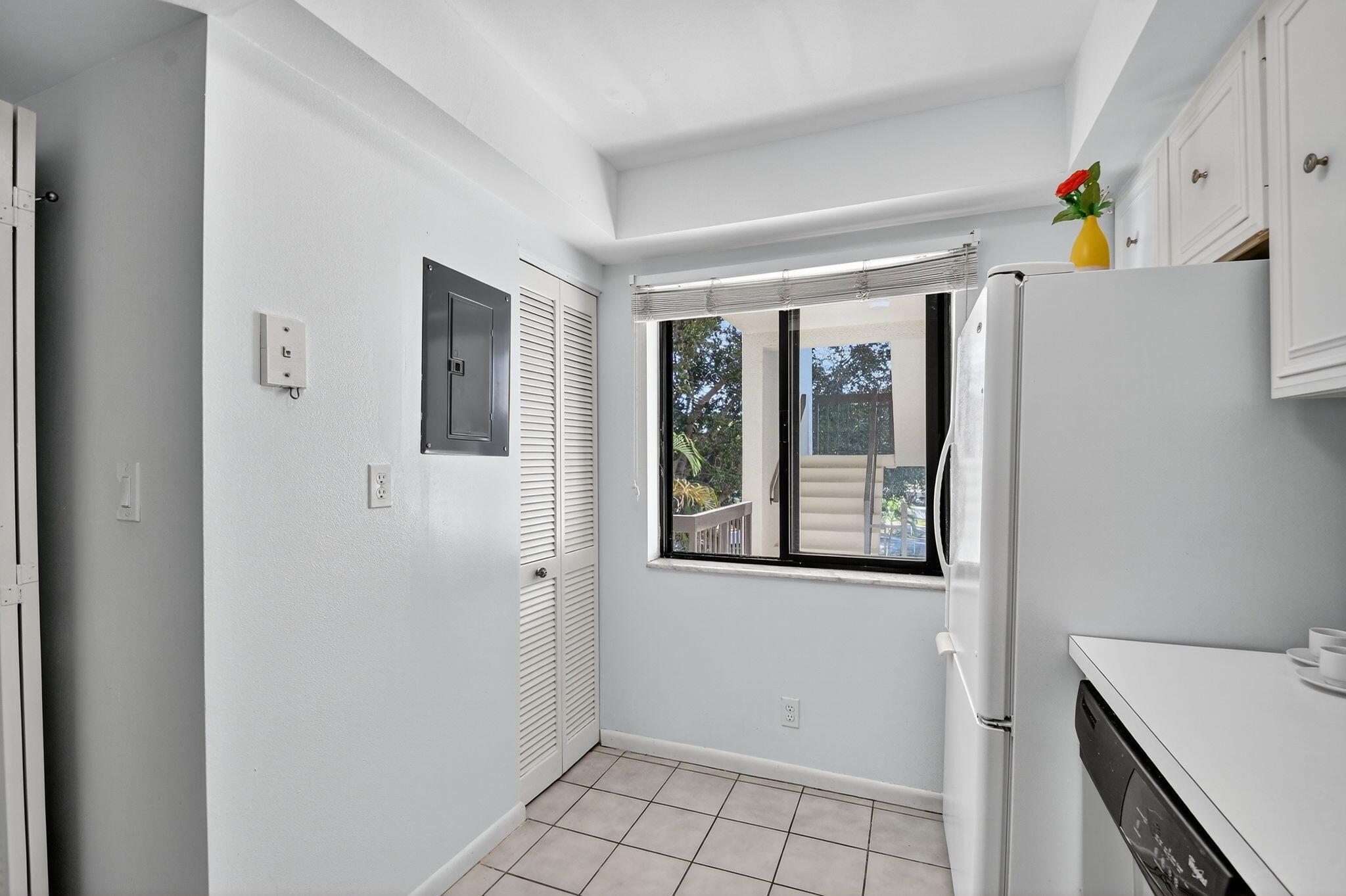 LANDS OF THE PRESIDENT CO - Residential