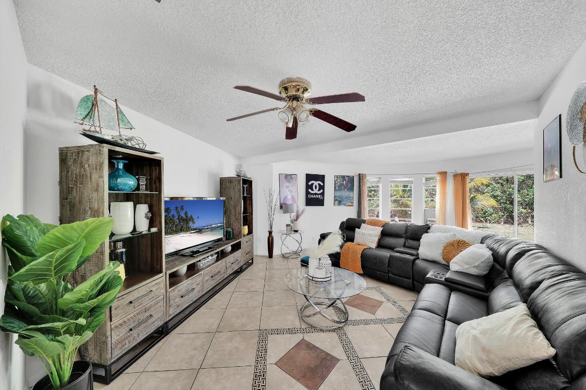 PORT ST LUCIE SECTION 2 - Residential