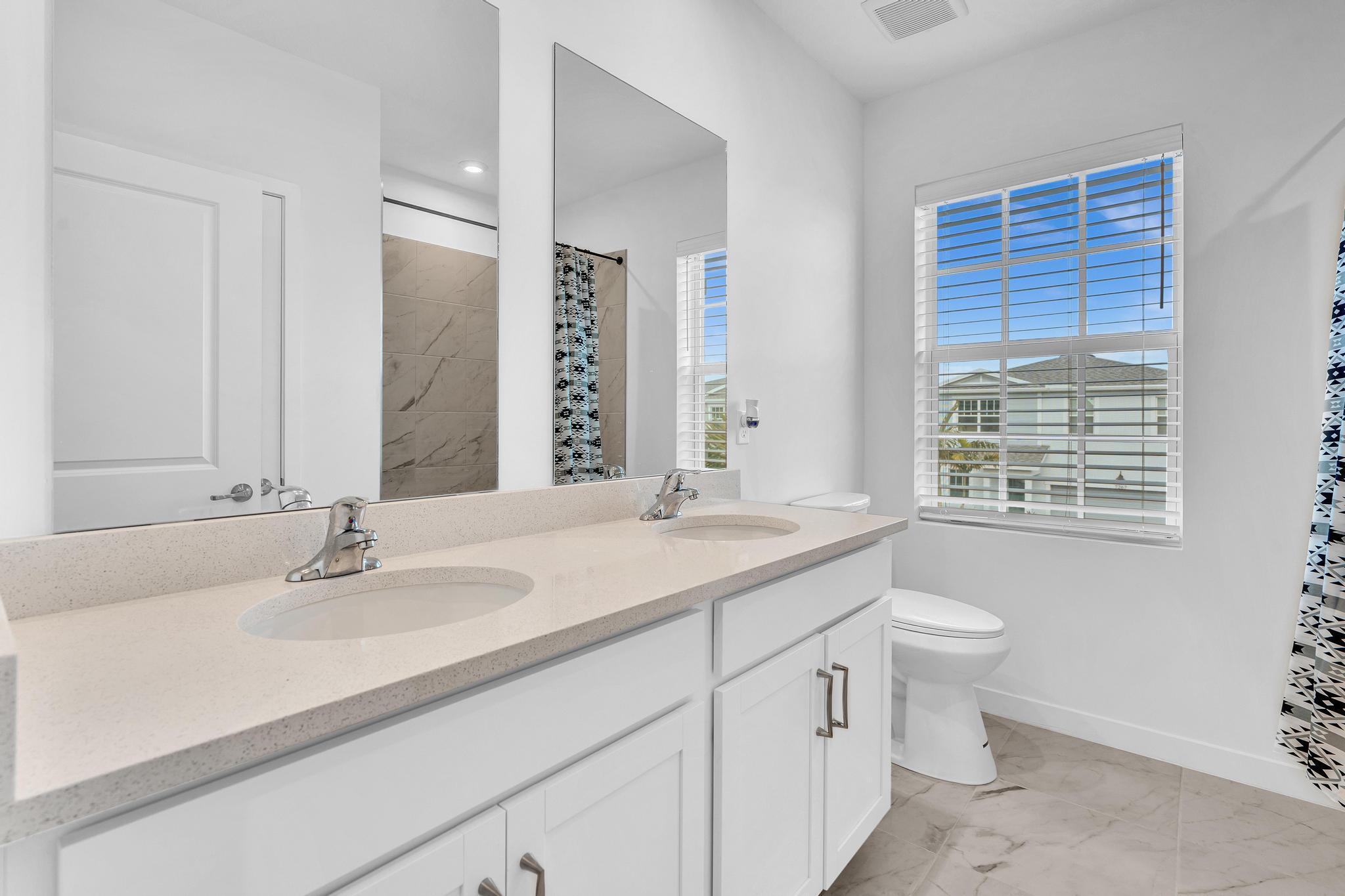 FOREST OAKS - Residential