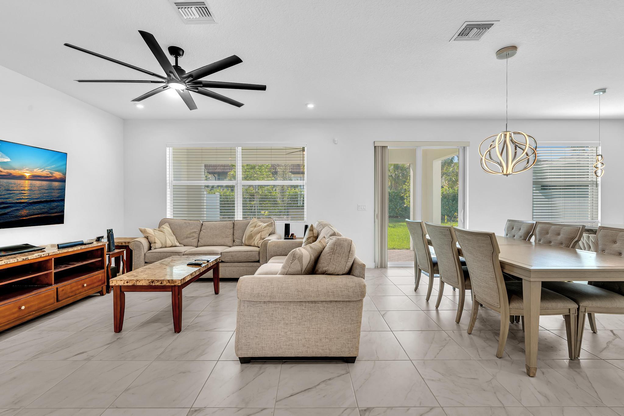 FOREST OAKS - Residential