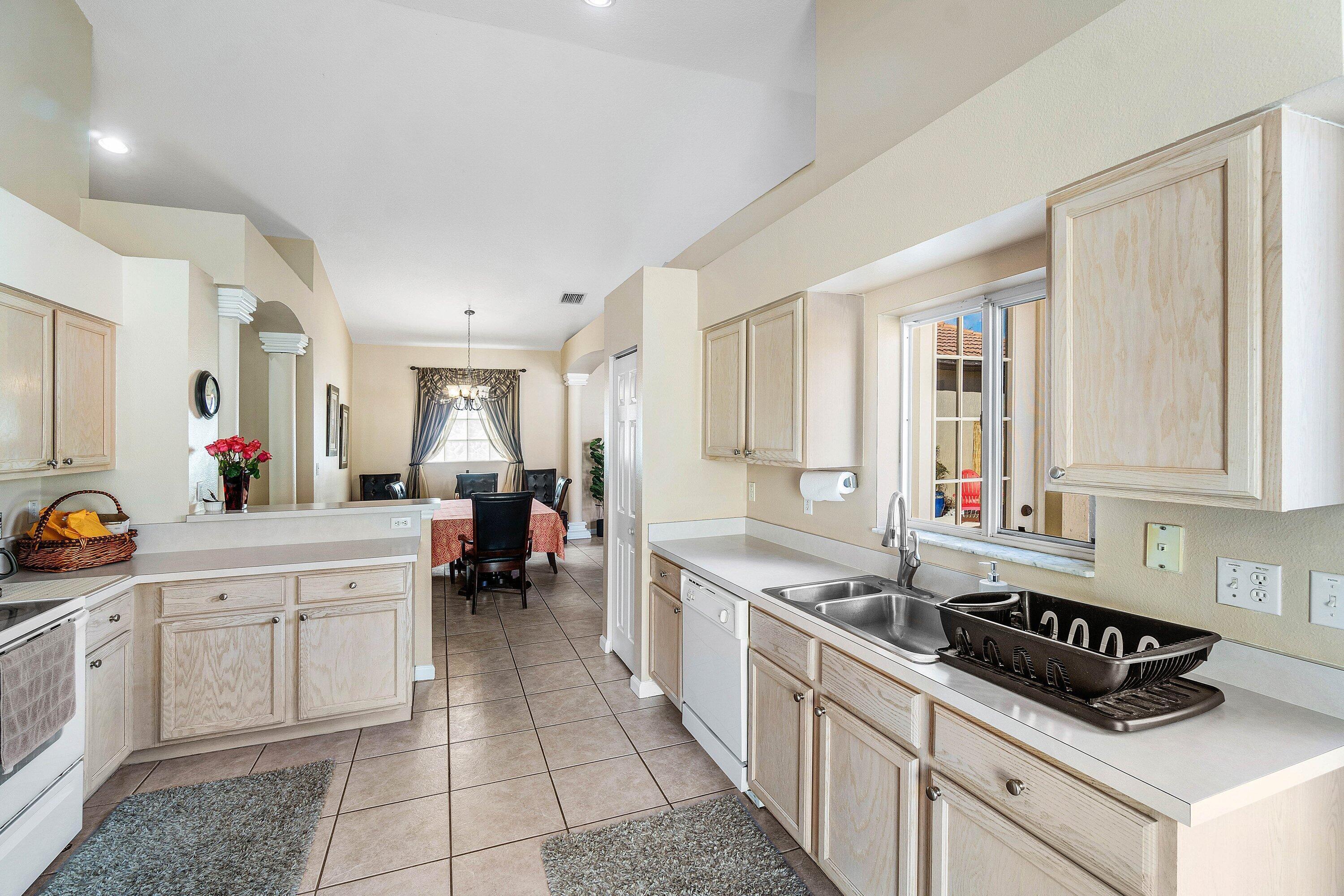 GATEWAY GARDENS - Residential