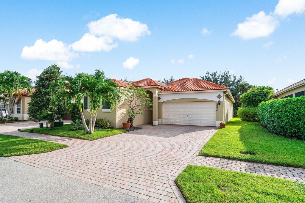 Photo of 8094 Sago Palm Lane, Boynton Beach, FL 33436 (MLS # B26011861)