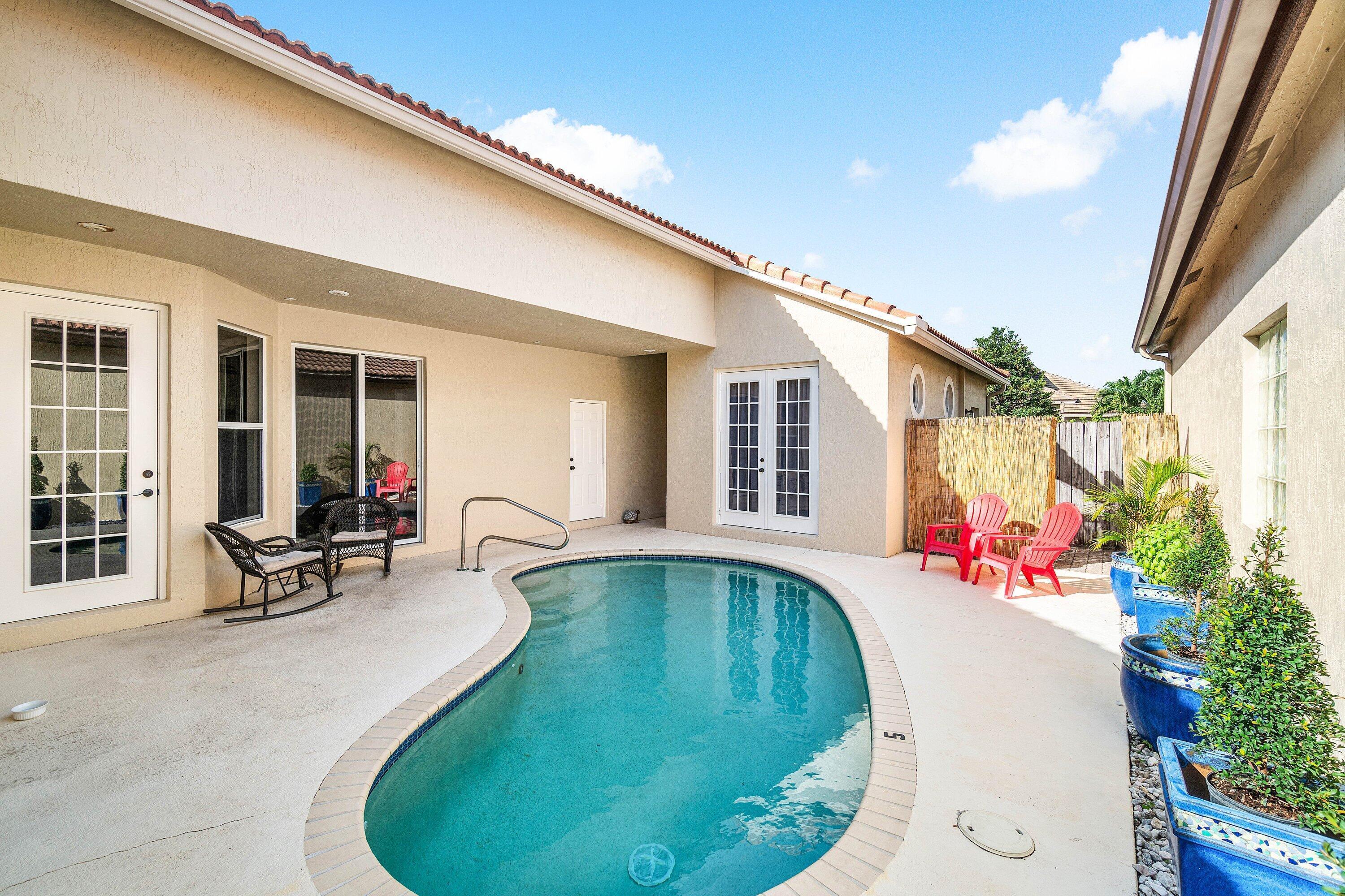 GATEWAY GARDENS - Residential