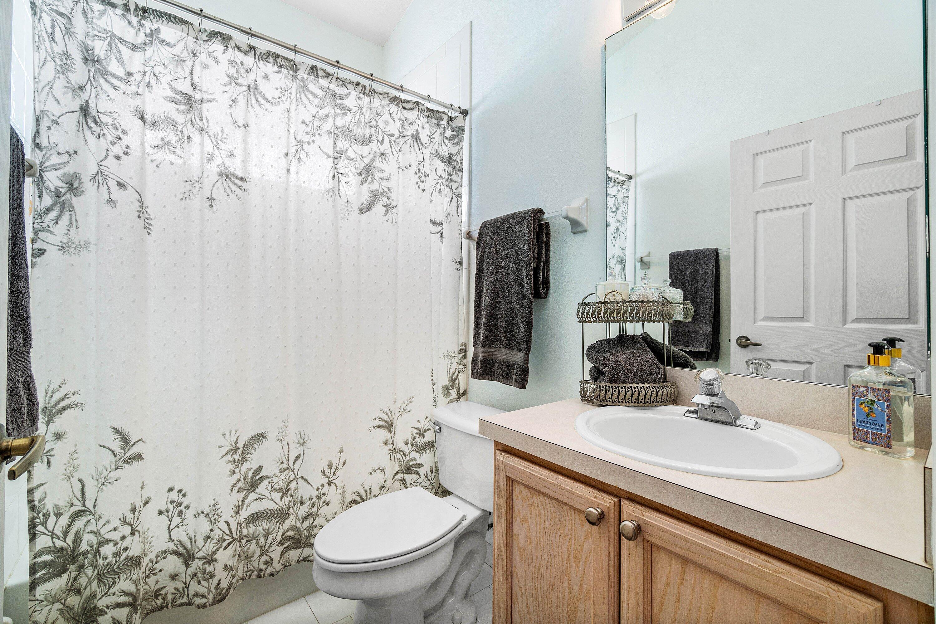 GATEWAY GARDENS - Residential