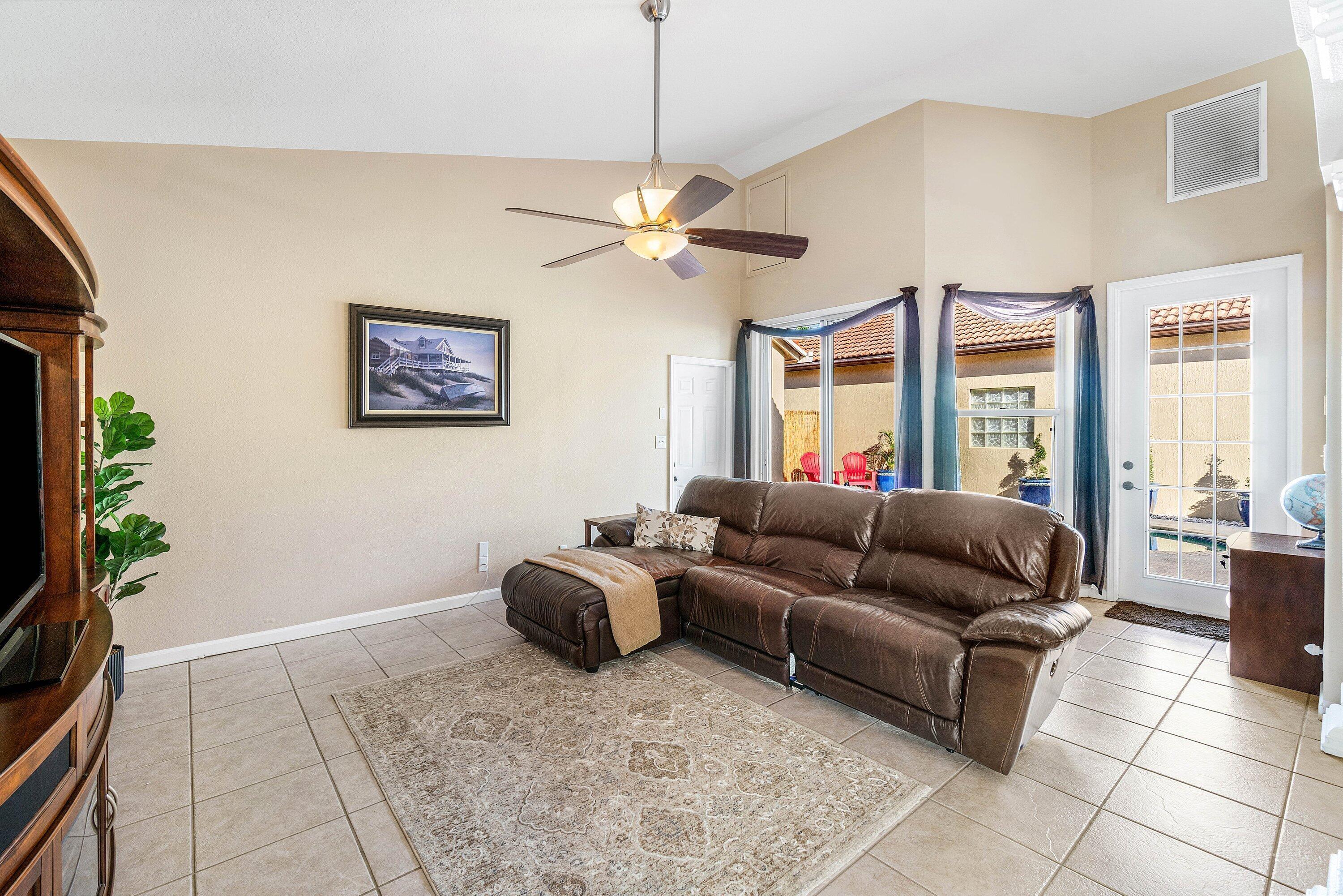 GATEWAY GARDENS - Residential