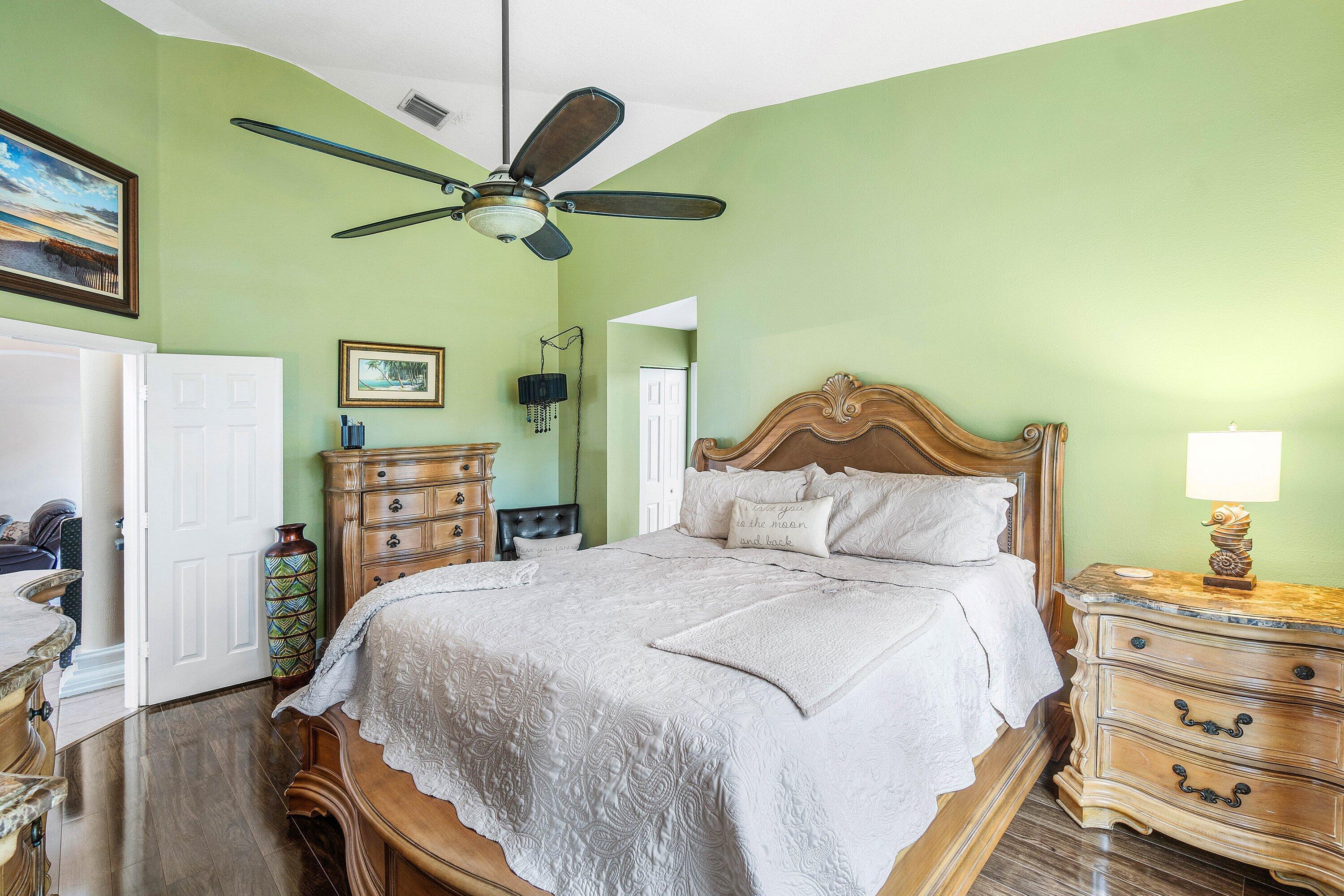 GATEWAY GARDENS - Residential