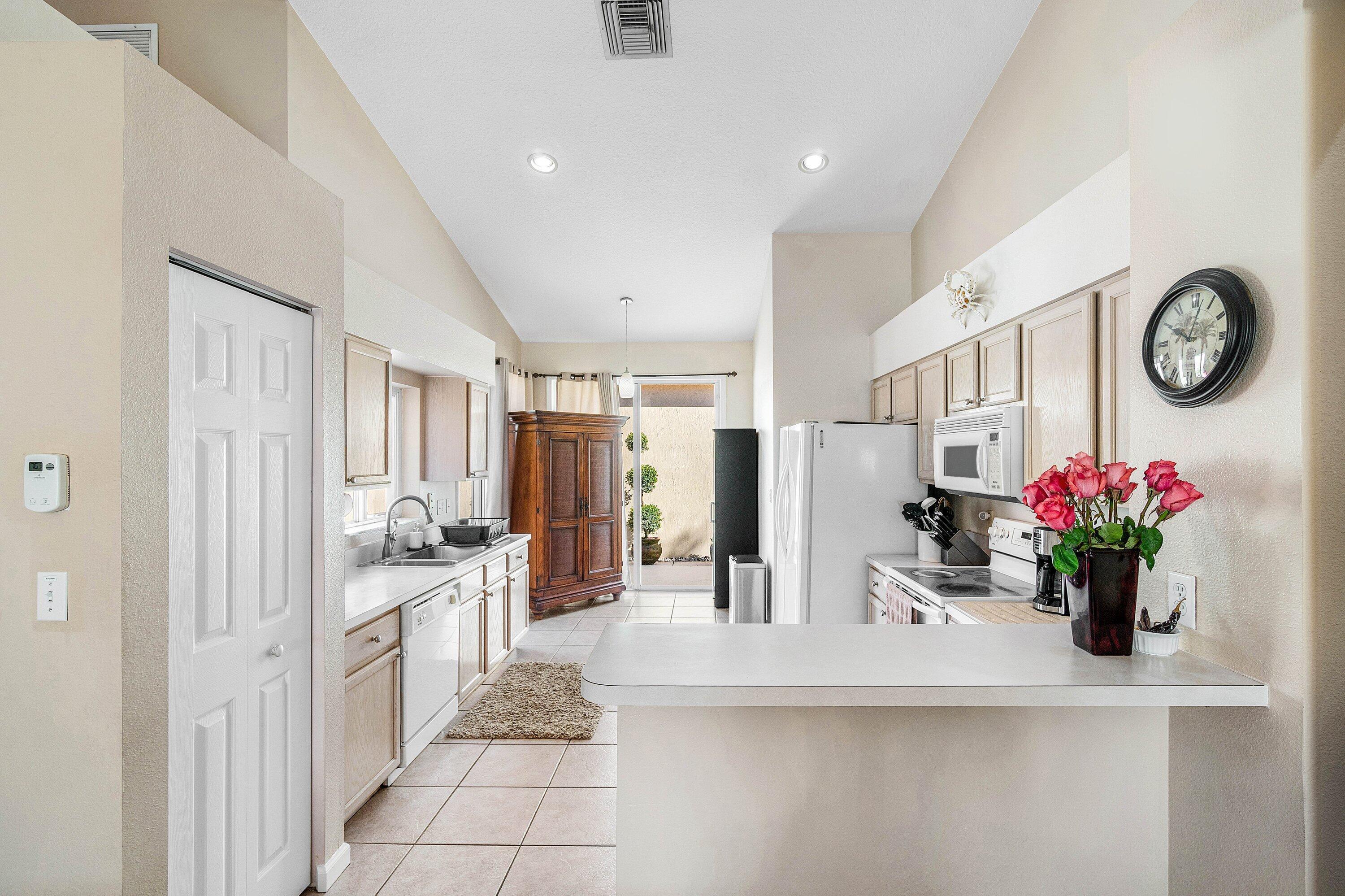 GATEWAY GARDENS - Residential