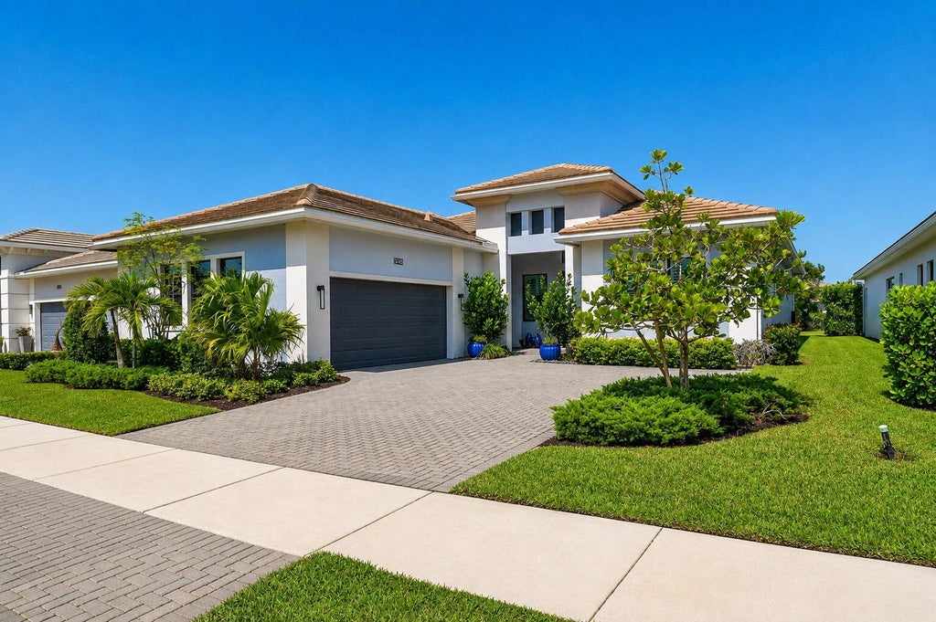 Photo of 15745 Cresswind Place, Westlake, FL 33470 (MLS # B26072772)