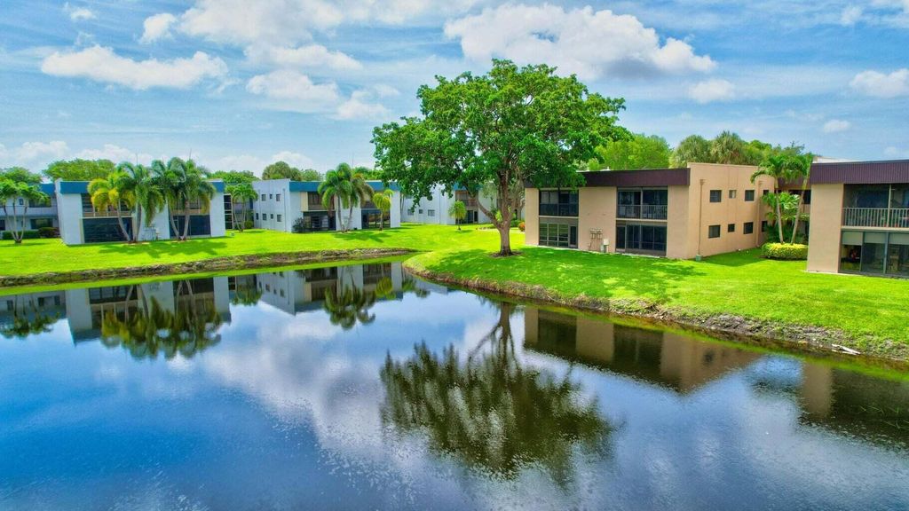 Photo of 15126 Ashland Street #243, Delray Beach, FL 33484 (MLS # R11162892)