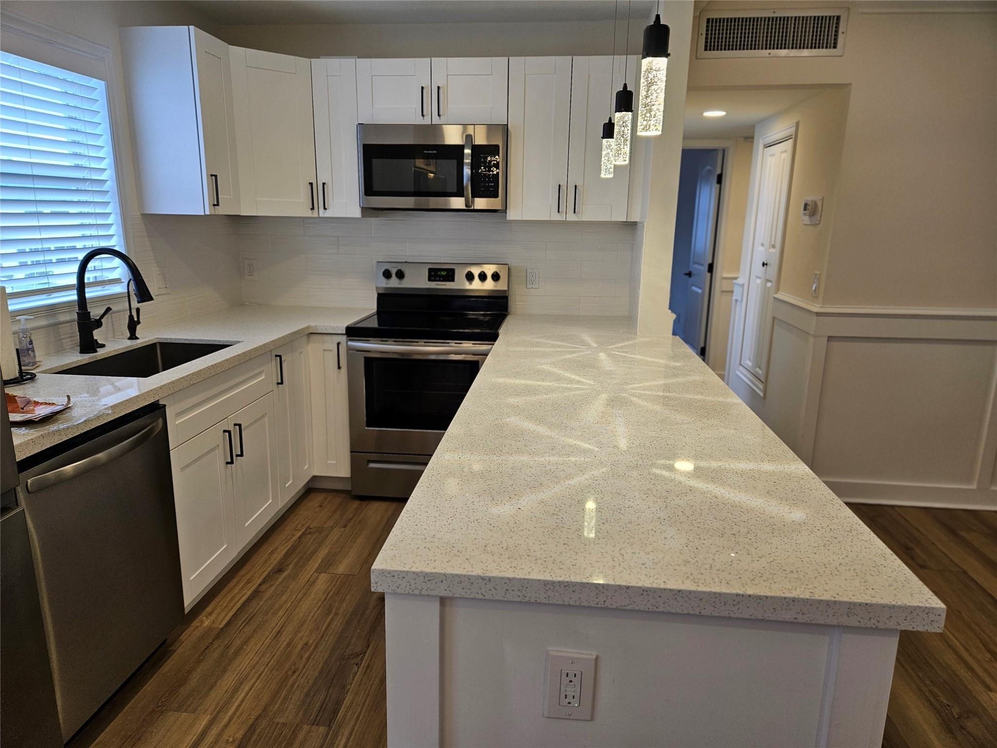 KINGS POINT BRITTANY CONDOS - Residential Lease