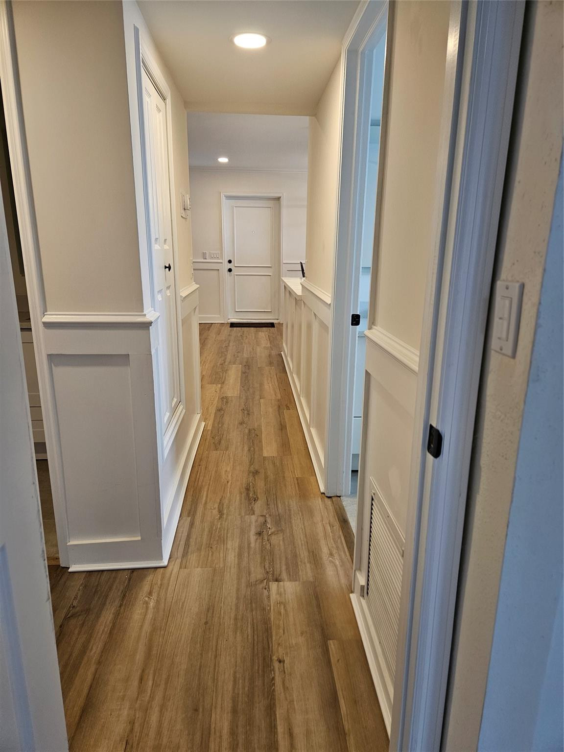 KINGS POINT BRITTANY CONDOS - Residential Lease