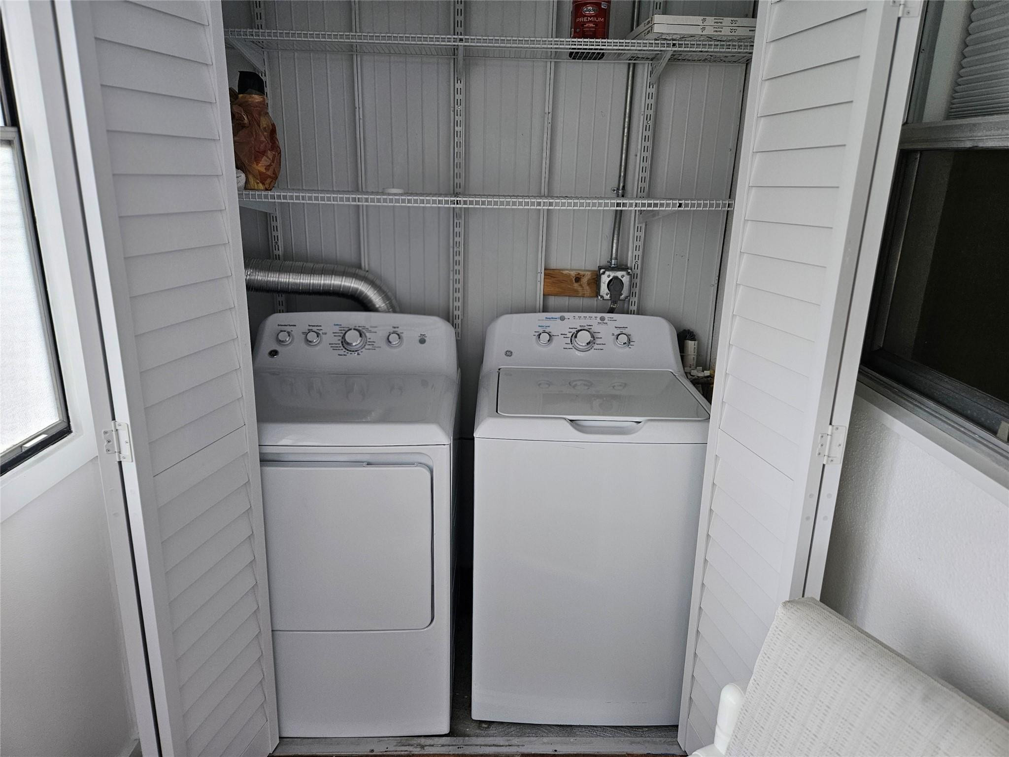 KINGS POINT BRITTANY CONDOS - Residential Lease