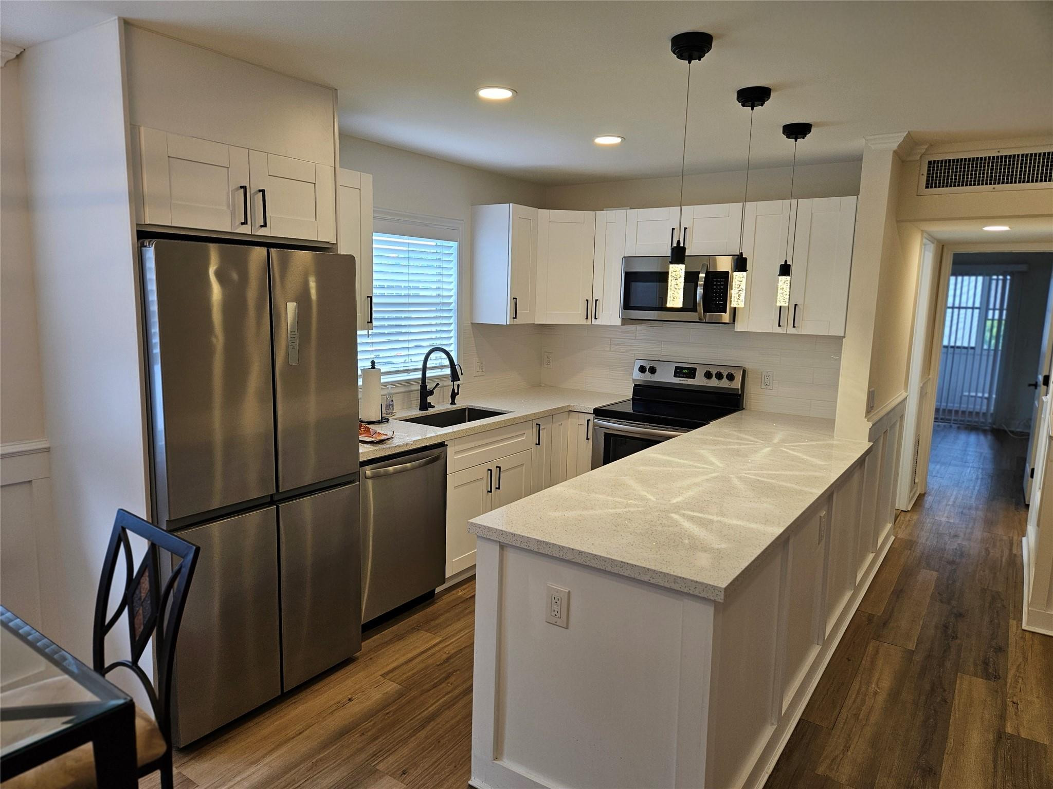 KINGS POINT BRITTANY CONDOS - Residential Lease