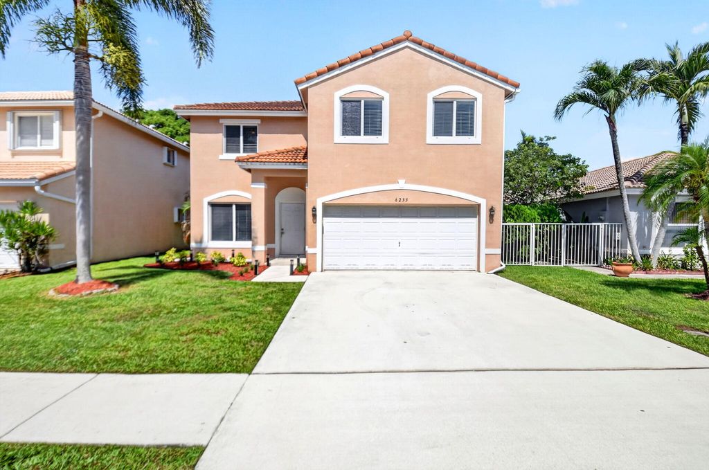Photo of 6233 WILLOUGHBY Circle, Lake Worth, FL 33463 (MLS # B26055684)