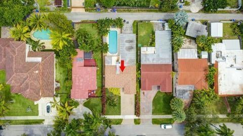 Photo of 1321 Madison Street, Hollywood, FL 33019 (MLS # B26069463)