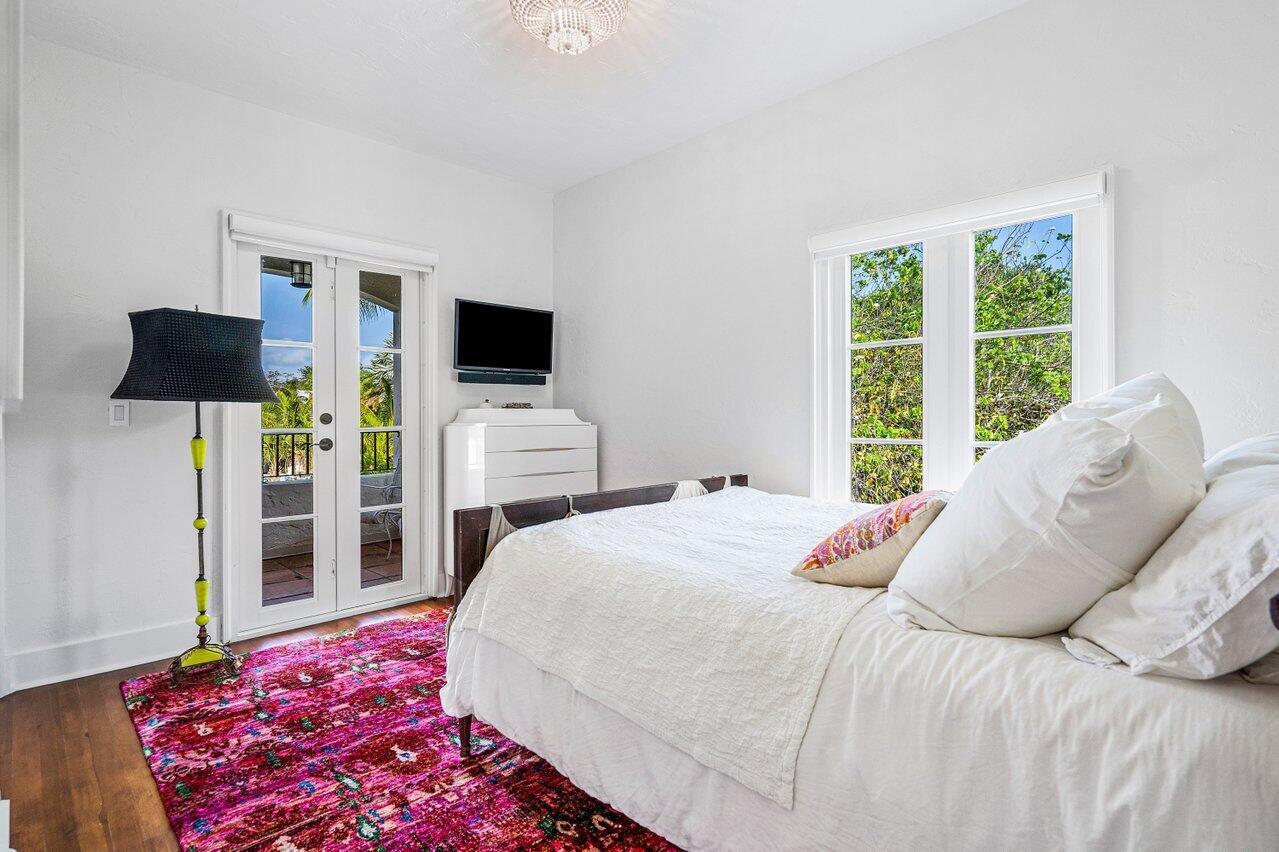 OLD FLORESTA - Residential