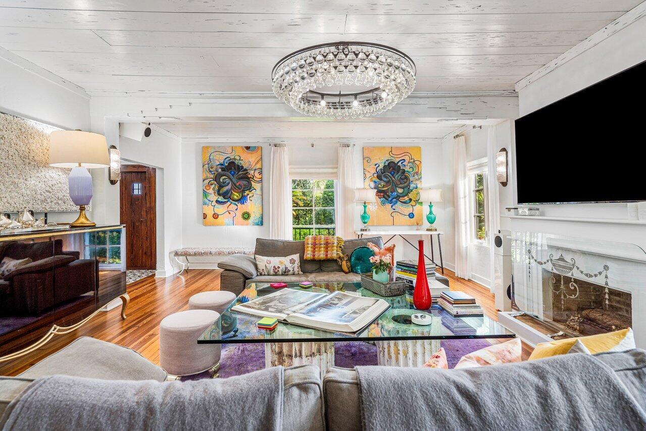 OLD FLORESTA - Residential