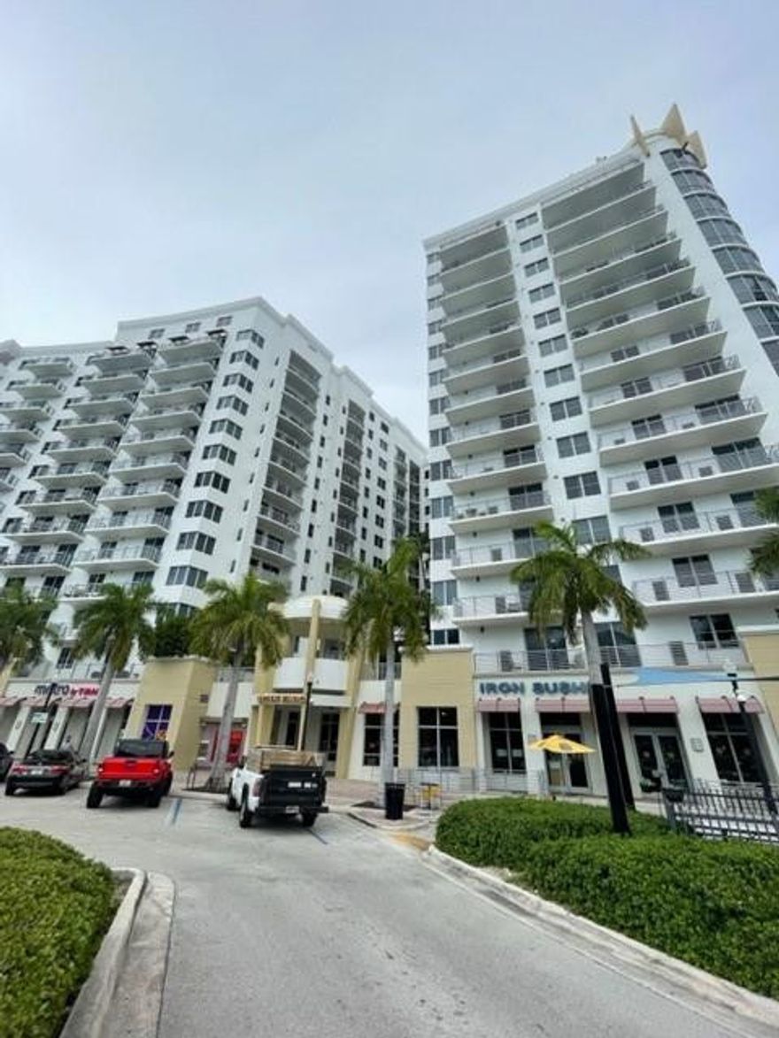 great unit, with high floor view west to city, large balcony, hurricane windows, open floor plan,  washer/dryer in unit, new hot water heater, TENANT OCCUPIED WITH LEASE TILL 9/02/22 PAYS $1,750 LEASE HAS 60 DAY NOTICE KICK OUT CLAUSE INCASE OF SALE.OWNER FINANCING WITH 50% DOWN AS LONG AS PUT INTO A LLC, OR CORPORATION.