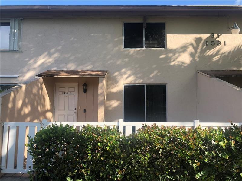 TOWNHOMES OF ORIOLE - Residential