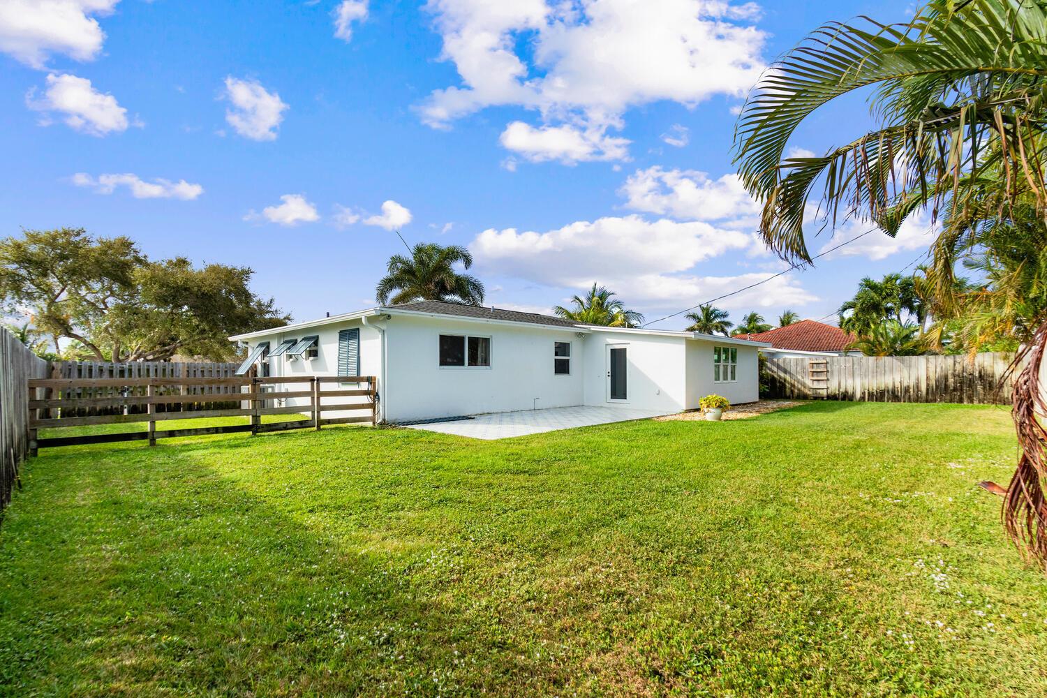 NORTH PALM BEACH VILLAGE OF 1 - Residential